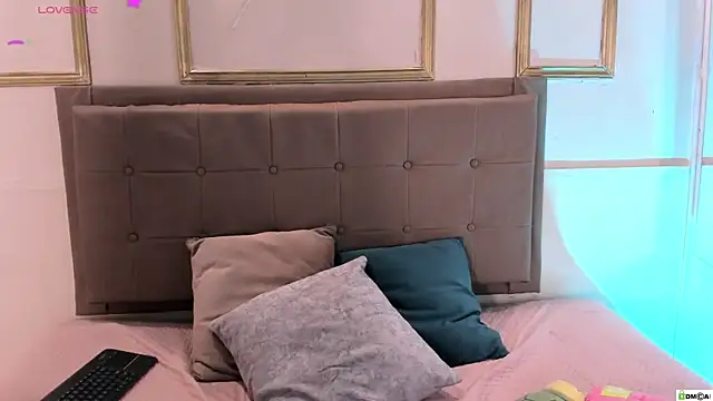 amandalee01 online show from March 2026 08:23:01 PM