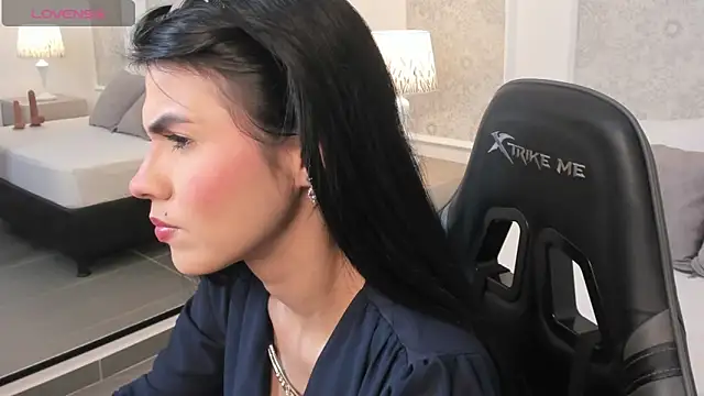 stephanya  online show from June 2026 07:42:01 PM