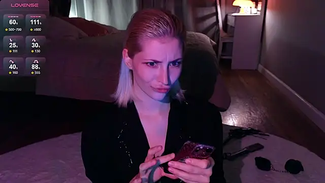 alexa novak online show from September 2025 08:57:01 PM