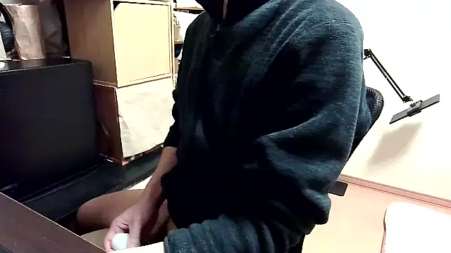 Snapshot of toho_cst chatting on February 2025 03:27:01 PM toho cst online show from February 2025 03:27:01 PM