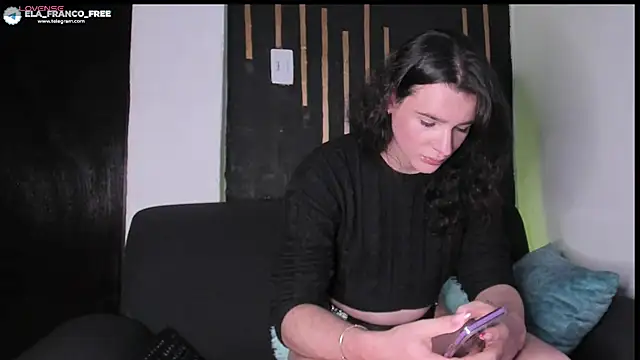 Snapshot of elafranco_ chatting on January 2025 02:58:01 AM elafranco online show from January 2025 02:58:01 AM