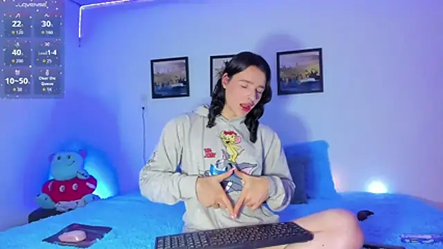 elafranco  online show from December 2025 01:00:01 AM