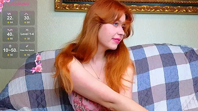 Penny Staaar online show from November 2025 06:18:02 AM