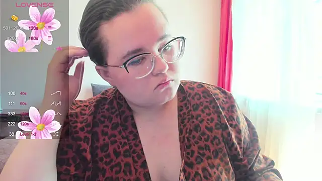 Jessica Joy online show from May 2026 06:43:01 AM