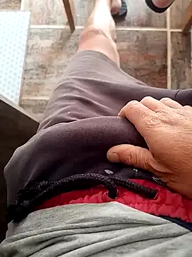 Snapshot of paubabando_ chatting on January 2025 01:03:02 PM paubabando online show from January 2025 01:03:02 PM