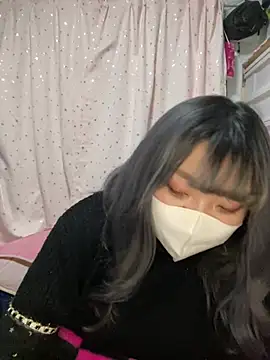 Snapshot of YUNA-yuna chatting on February 2025 05:10:02 PM YUNA-yuna online show from February 2025 05:10:02 PM