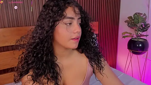 yaya23x online show from November 2025 02:50:02 PM