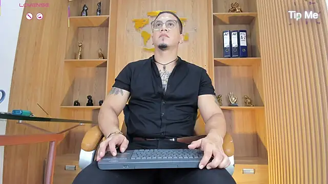 JoshMillerr  online show from June 2026 07:26:02 PM