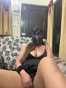 Snapshot of HoneyBearCpl chatting on February 2025 04:19:02 PM HoneyBearCpl online show from February 2025 04:19:02 PM