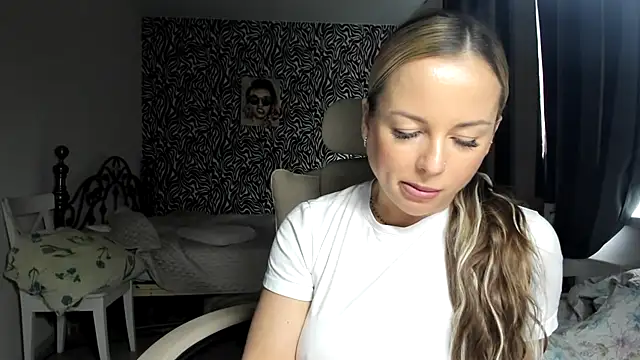 jennifer838 online show from April 2026 11:48:01 AM
