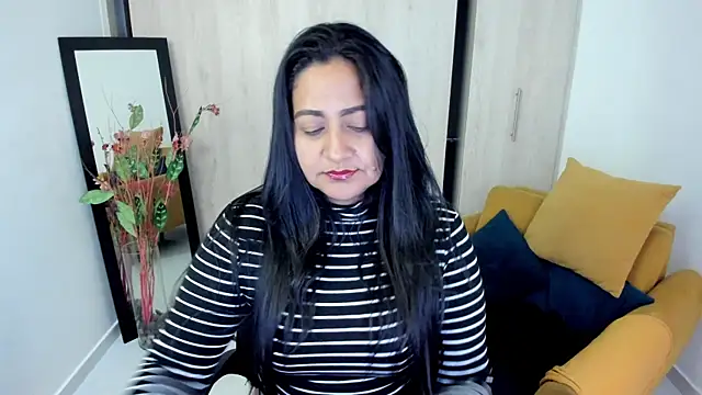 Snapshot of Adele_Sweett chatting on May 2026 12:21:02 PM Adele Sweett online show from May 2026 12:21:02 PM