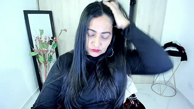 Snapshot of Adele_Sweett chatting on May 2026 10:45:02 AM Adele Sweett online show from May 2026 10:45:02 AM