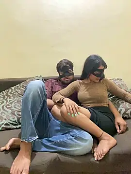 Snapshot of United3 chatting on March 2025 12:35:02 PM United3 online show from March 2025 12:35:02 PM