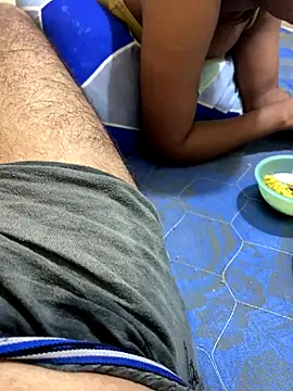 Snapshot of United3 chatting on September 2025 09:20:02 AM United3 online show from September 2025 09:20:02 AM