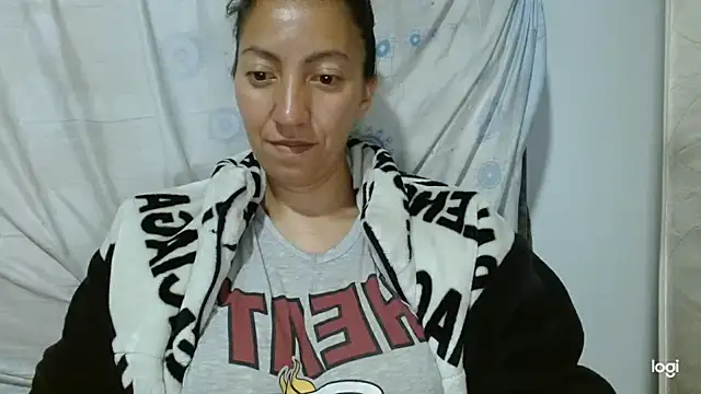 kaybabyhot online show from October 2025 03:18:02 AM