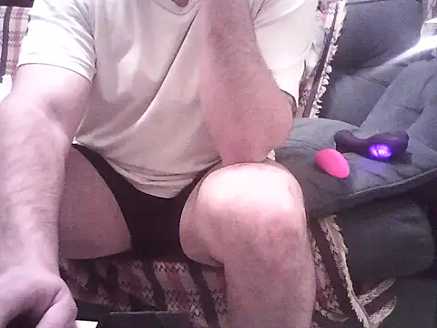 Snapshot of CCComandante chatting on June 2026 11:05:01 AM CCComandante online show from June 2026 11:05:01 AM