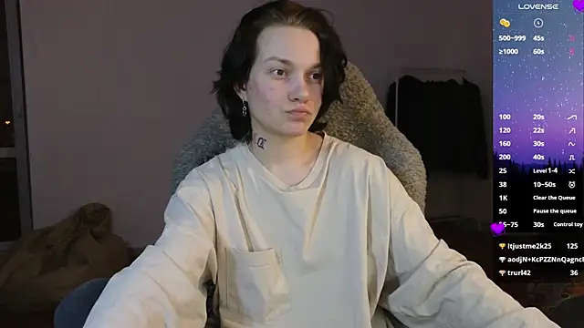 esajukyy online show from May 2026 05:41:02 PM