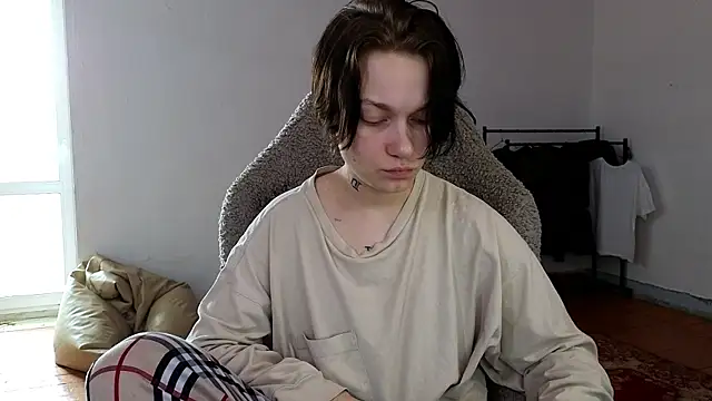 esajukyy online show from May 2026 05:04:02 AM