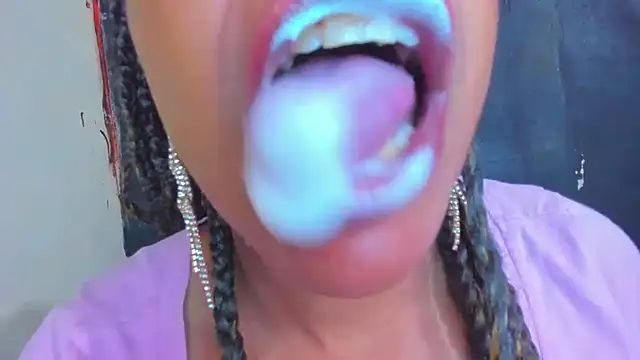 KamariaFyre online show from September 2025 10:59:02 PM