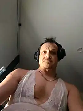 neopolitanSHAFT online show from February 2026 11:44:02 AM