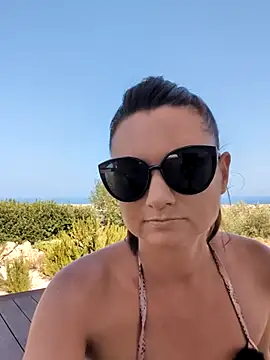 Snapshot of Samira-Summer chatting on July 2026 02:05:02 PM Samira-Summer online show from July 2026 02:05:02 PM