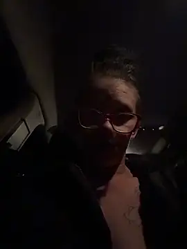 Snapshot of Stonermama666420 chatting on May 2026 04:40:01 AM Stonermama666420 online show from May 2026 04:40:01 AM
