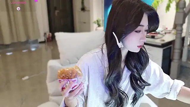 pinnnnnnk online show from February 2026 11:43:01 PM