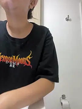 zoewillian online show from November 2025 08:51:01 PM