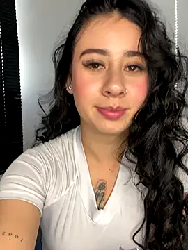 Zoee t online show from October 2025 10:06:02 PM