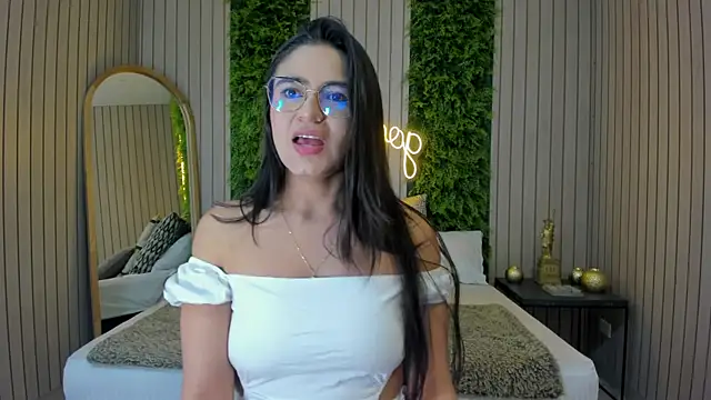 StefaBrown online show from March 2025 01:27:02 PM