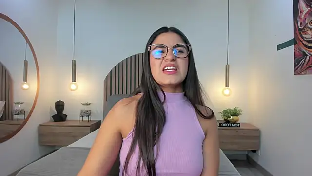 StefaBrown online show from October 2025 05:25:02 PM