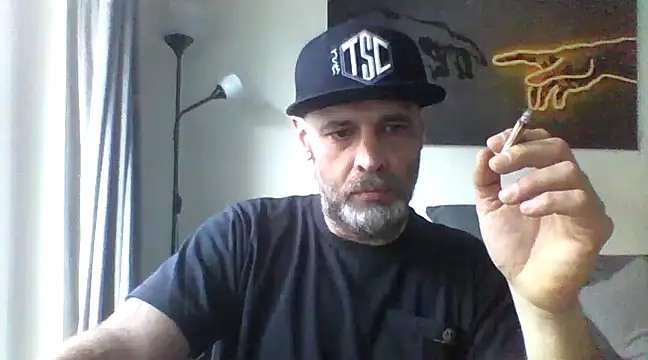 Snapshot of Avamereandmikel chatting on February 2025 04:24:02 PM Avamereandmikel online show from February 2025 04:24:02 PM