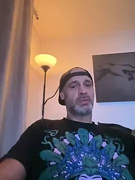 Snapshot of Avamereandmikel chatting on November 2025 02:33:01 AM Avamereandmikel online show from November 2025 02:33:01 AM