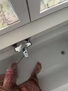 Snapshot of Loco42- chatting on January 2025 02:35:02 PM Loco42- online show from January 2025 02:35:02 PM