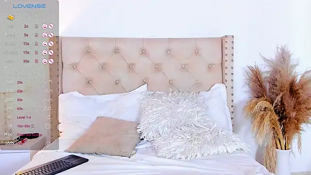 Snapshot of marilynrossy chatting on March 2025 08:04:02 AM marilynrossy online show from March 2025 08:04:02 AM