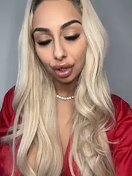 GoldenAmber online show from February 2025 01:44:01 PM