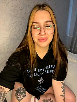 VikiDemi online show from September 2025 06:50:02 AM