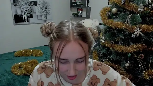 LinaTruly online show from December 2024 10:24:02 PM