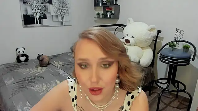 LinaTruly online show from March 2025 12:19:01 AM