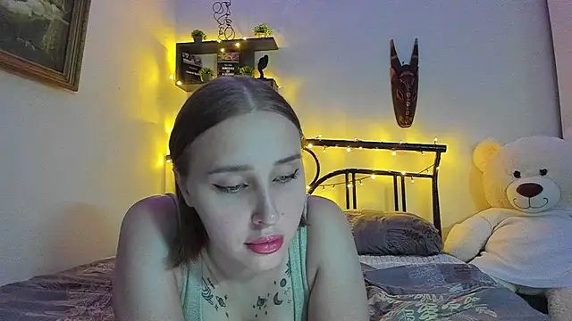LinaTruly online show from July 2026 09:06:01 PM