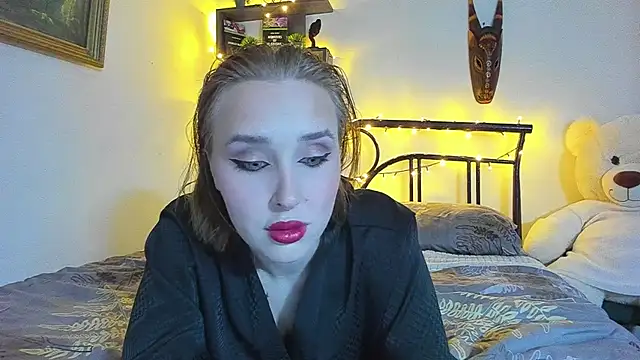 LinaTruly online show from July 2026 09:11:01 PM