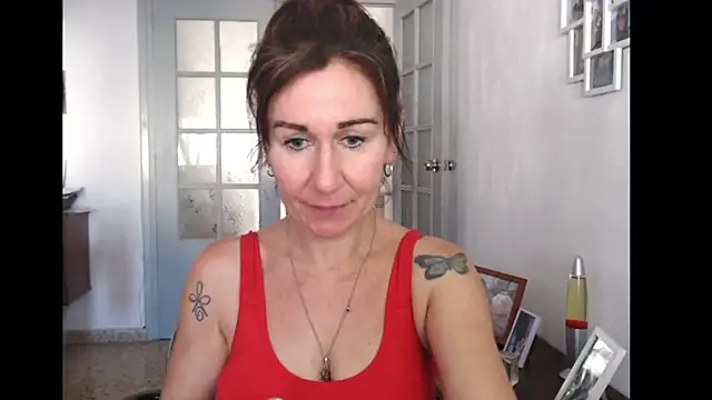 TamaraSweetxo online show from May 2026 04:15:01 PM