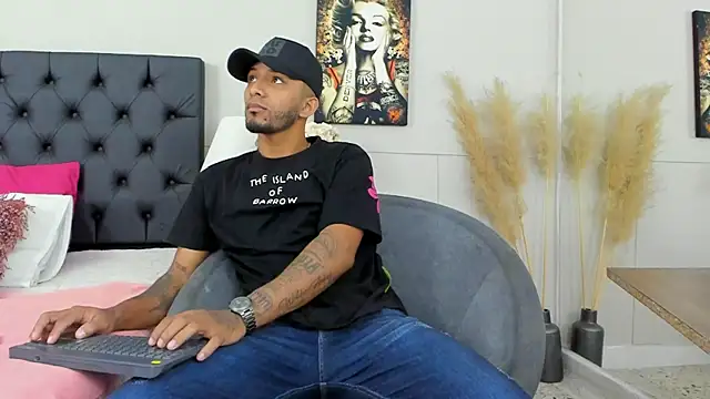 Robin Rief online show from March 2025 03:22:01 AM