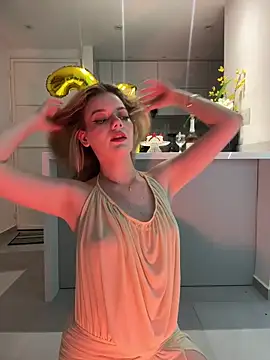 NicoleCut online show from February 2026 12:04:02 AM