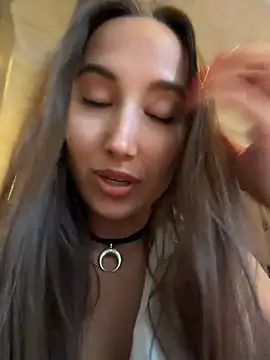 VelvetVixenI online show from July 2026 04:42:02 PM