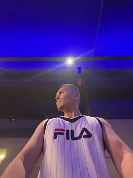 adam-rivera online show from November 2025 09:46:01 PM