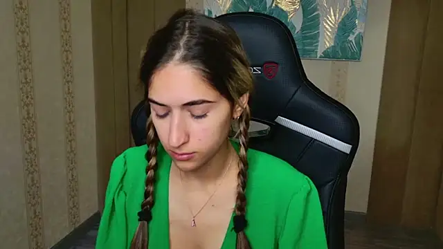 Teresa Stane online show from September 2025 05:20:01 AM