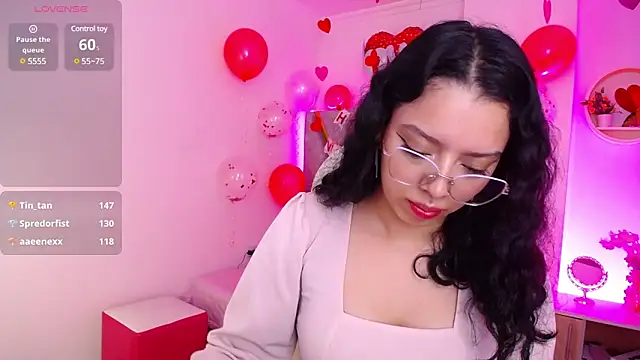 Snapshot of Aurora_Brownn chatting on February 2025 03:43:01 AM Aurora Brownn online show from February 2025 03:43:01 AM