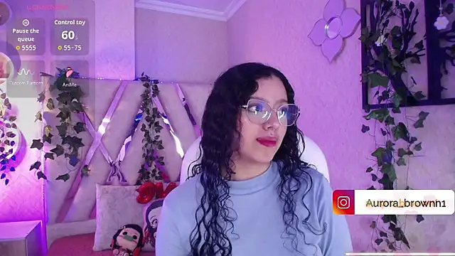 Snapshot of Aurora_Brownn chatting on November 2025 04:45:02 AM Aurora Brownn online show from November 2025 04:45:02 AM