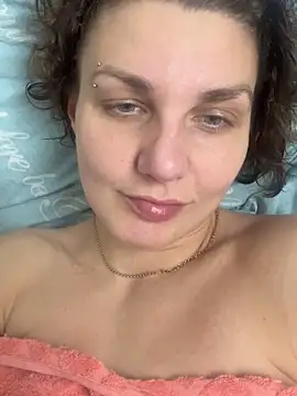 Snapshot of Magic__smile chatting on November 2025 12:20:01 PM Magic smile online show from November 2025 12:20:01 PM